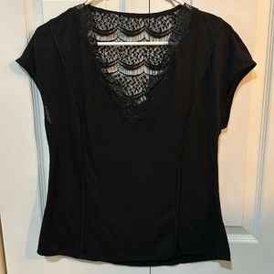 Daniel Rainn Moureen Lace Trim V-Neck Knit Top